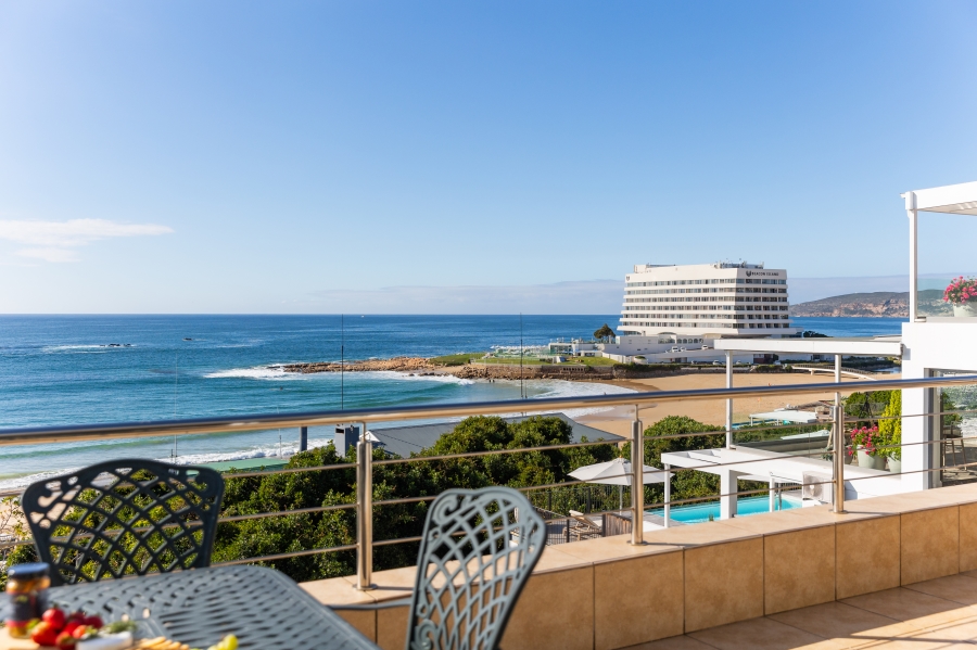 7 Bedroom Property for Sale in Beacon Isle Western Cape